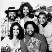 Cover art for Age Of Aquarius/Let The Sunshine In lyrics by The 5th Dimension