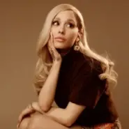 Cover art for Warm lyrics by Ariana Grande