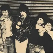 Cover art for Cranked Up Really High lyrics by Slaughter And The Dogs