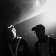 Cover art for 58 Minutes Pour Vivre lyrics by Le Matos