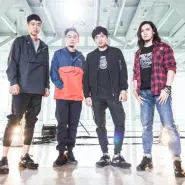 Cover art for 島嶼天光 (Island's Sunrise) lyrics by Fire Ex.